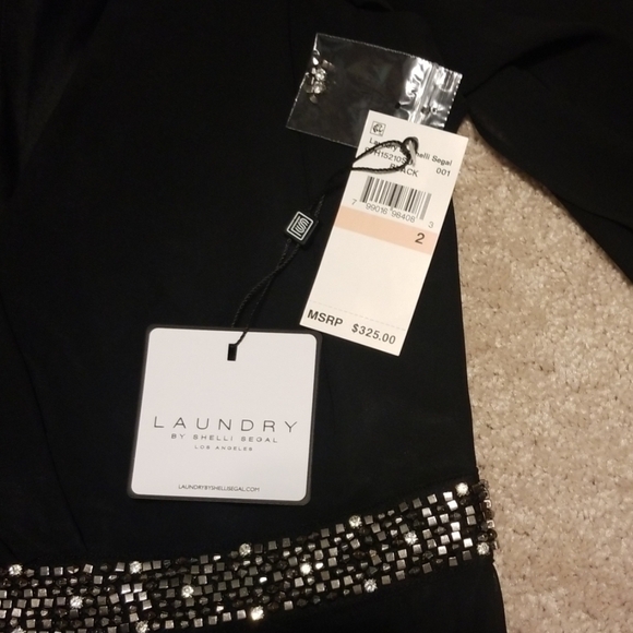 𝅺Laundry by Shelli Segal Women's Black V Neck Cape Sleeve Chiffon Evening Gown - Picture 3 of 11